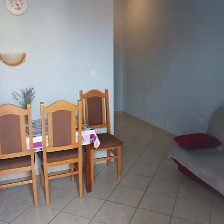 Apartmani Vrsi Apartment *
