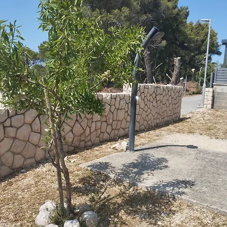 Apartmani Vrsi Apartment *