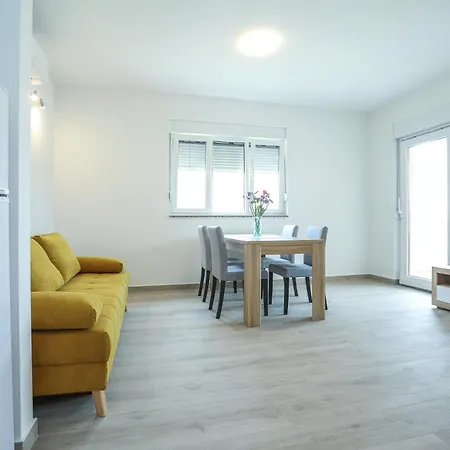 Toni Apartmán *