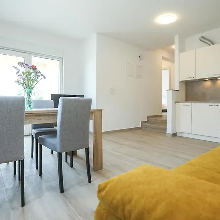 Toni * Vrsi