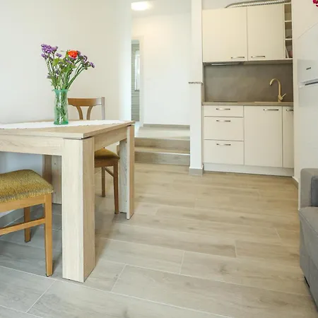 Toni Apartmán *