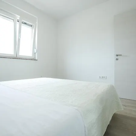 Apartmán Toni Vrsi